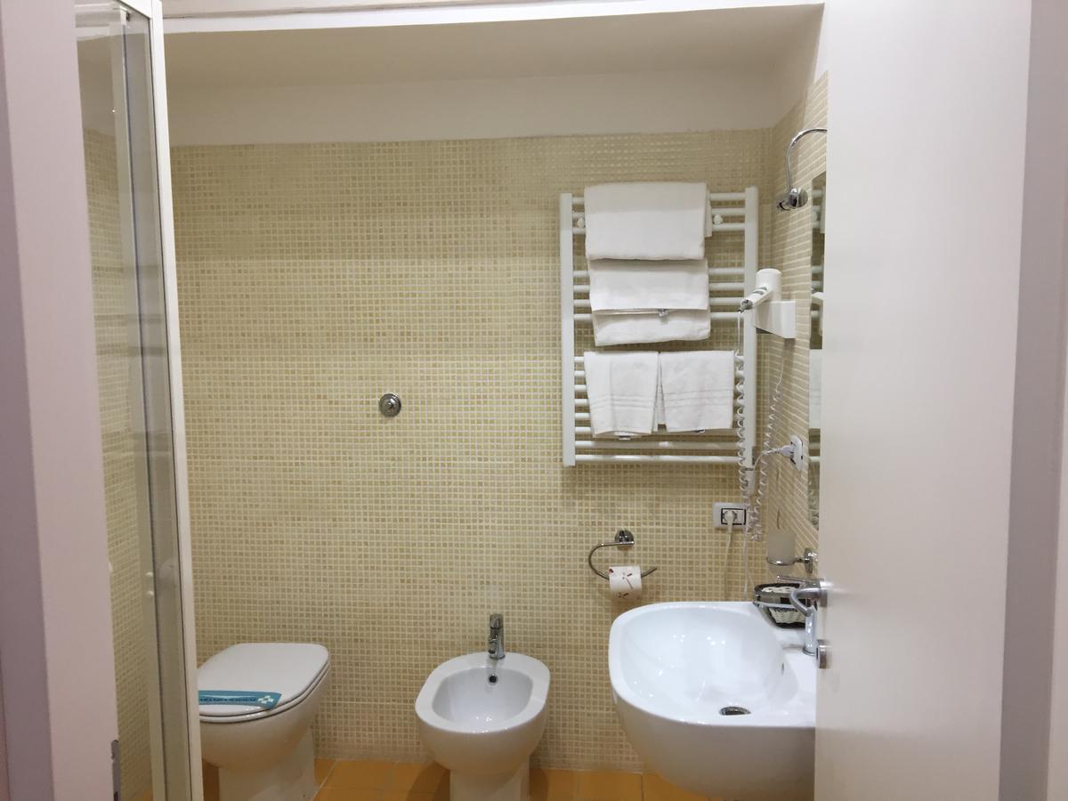 Domus Coronari Rome Bagian luar foto